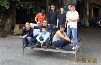 不銹鋼床